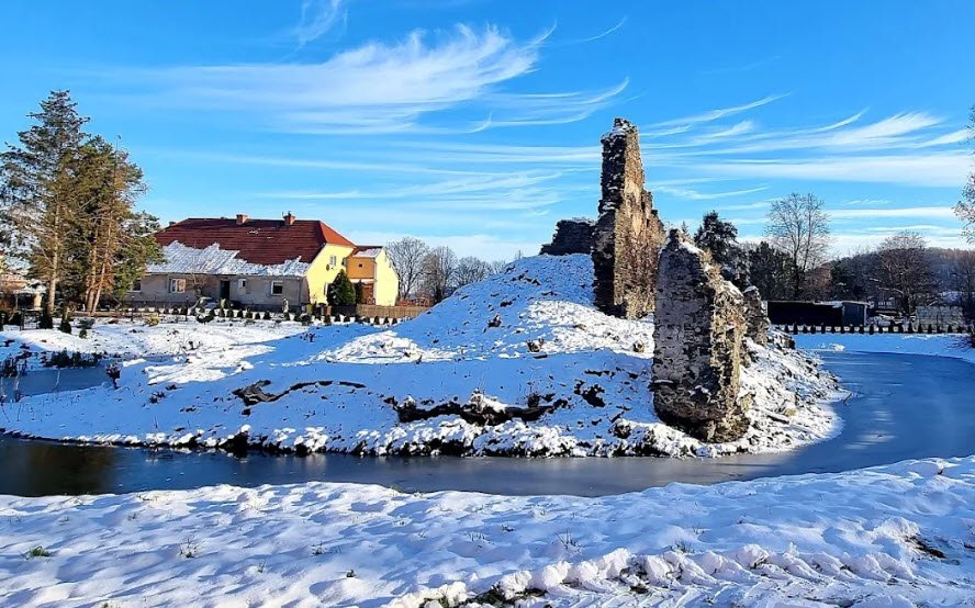 Castle in Kłaczyn, Kłaczyna, Poland, Poland